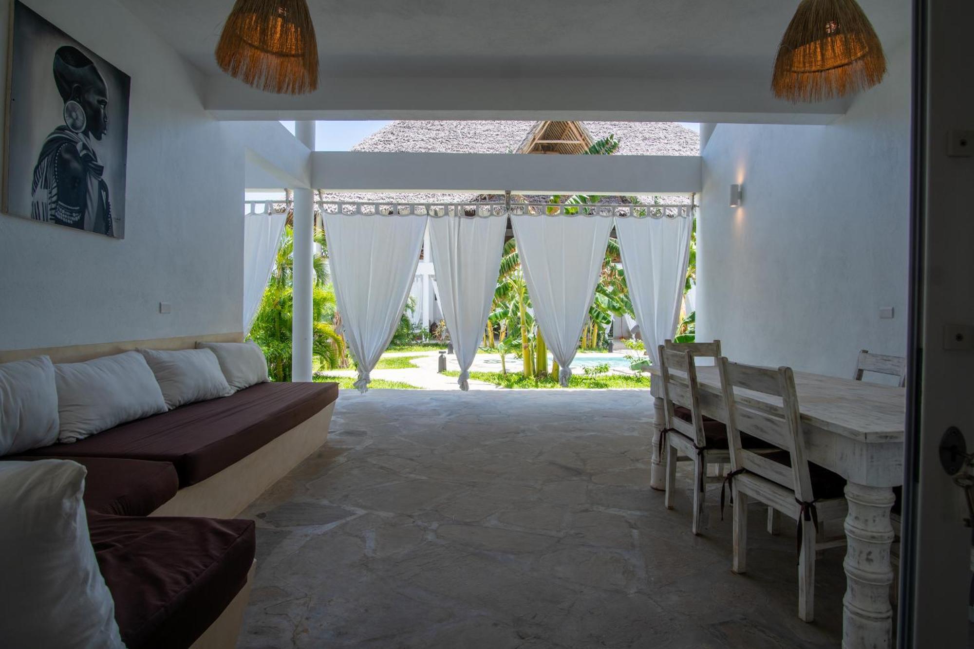 Rafiki Tamu Residential Resort Ватаму Екстериор снимка