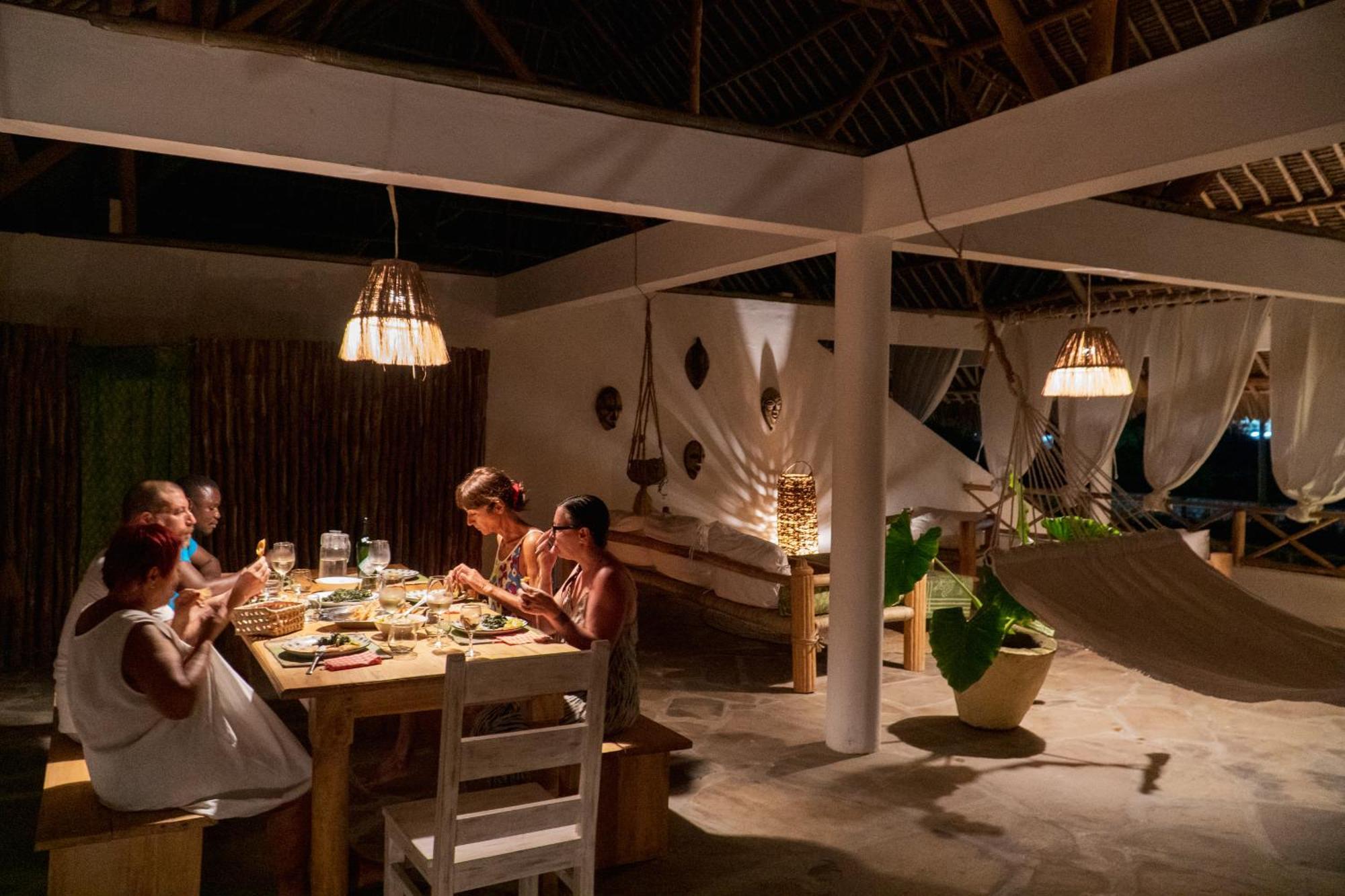 Rafiki Tamu Residential Resort Ватаму Екстериор снимка