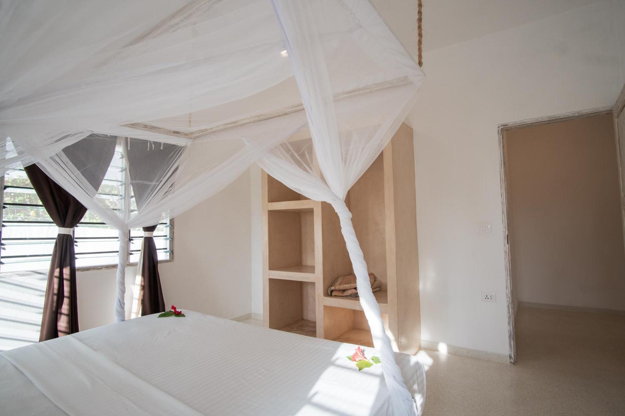 Rafiki Tamu Residential Resort Ватаму Екстериор снимка