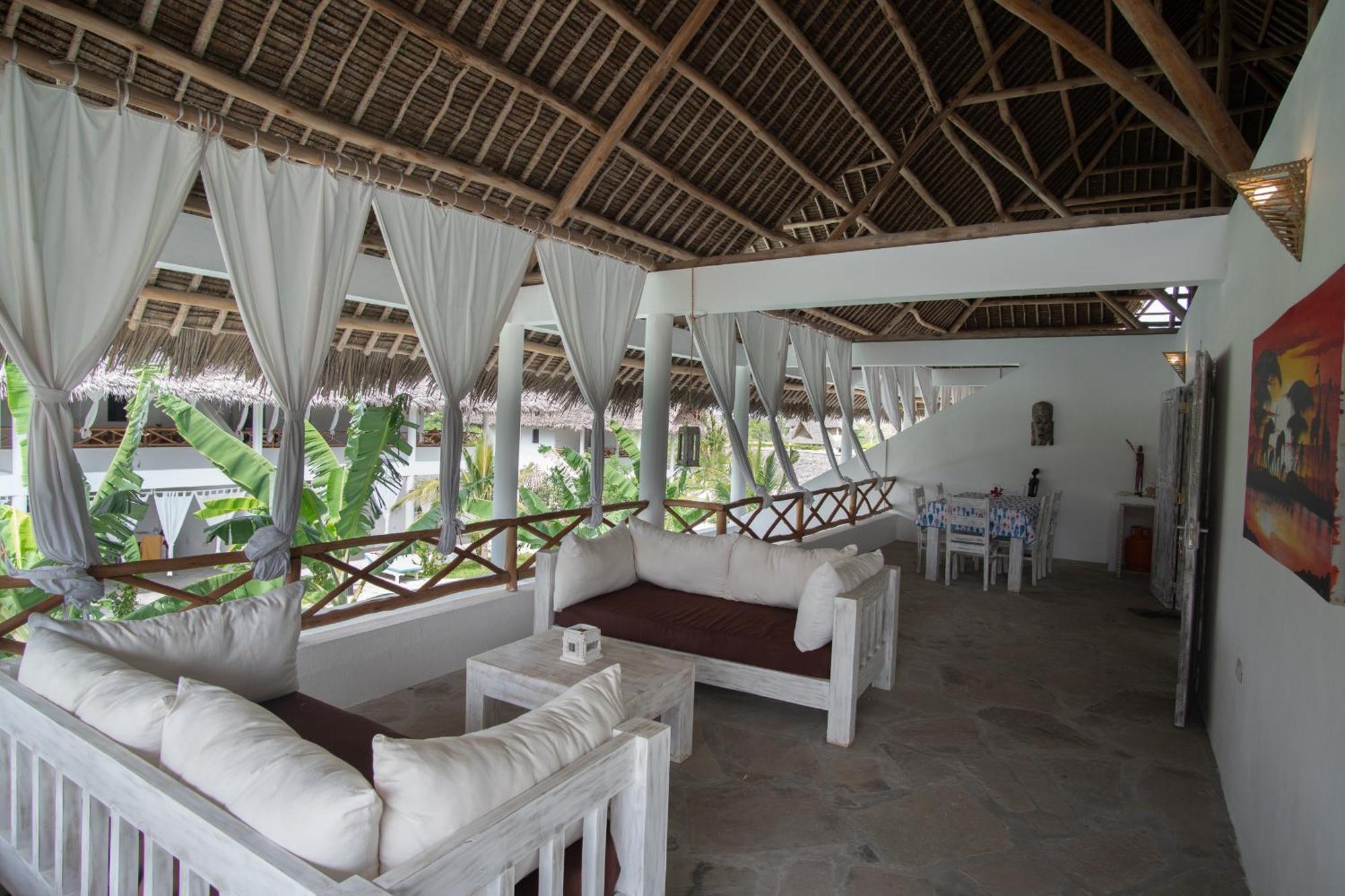 Rafiki Tamu Residential Resort Ватаму Екстериор снимка