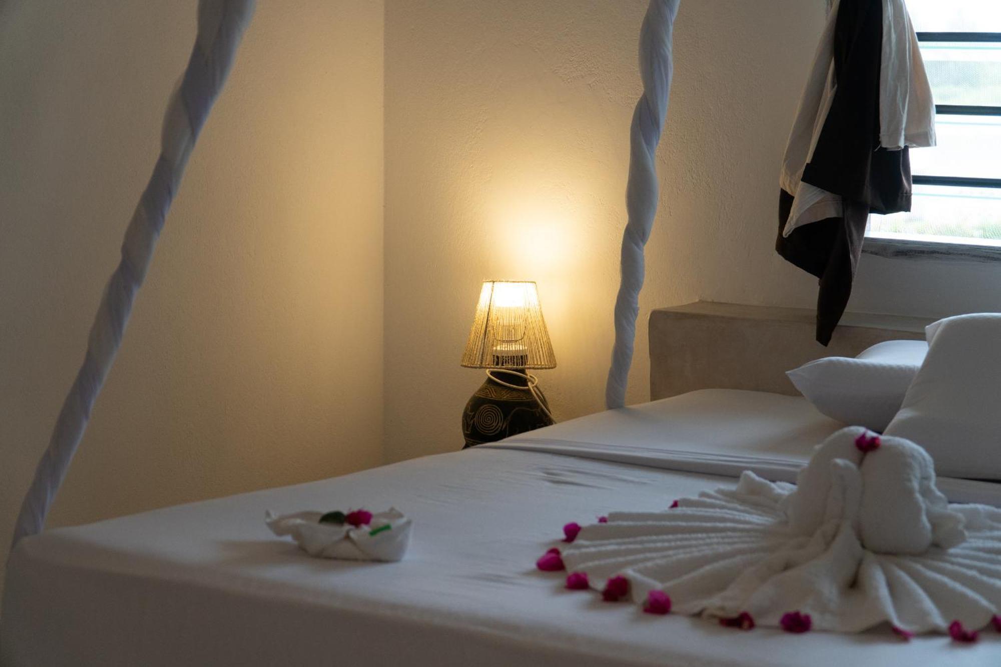 Rafiki Tamu Residential Resort Ватаму Екстериор снимка
